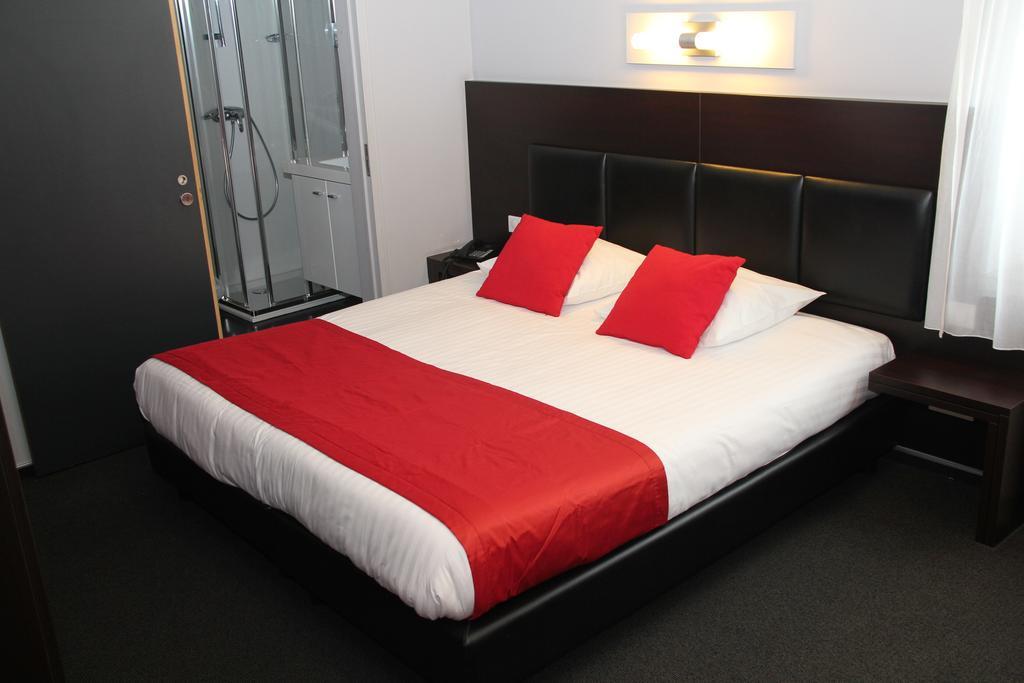La Louve Hotel 3*
