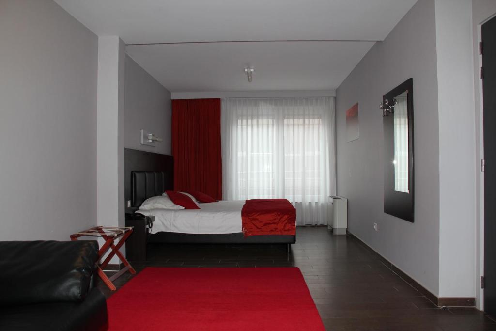 La Louve Hotel 3*