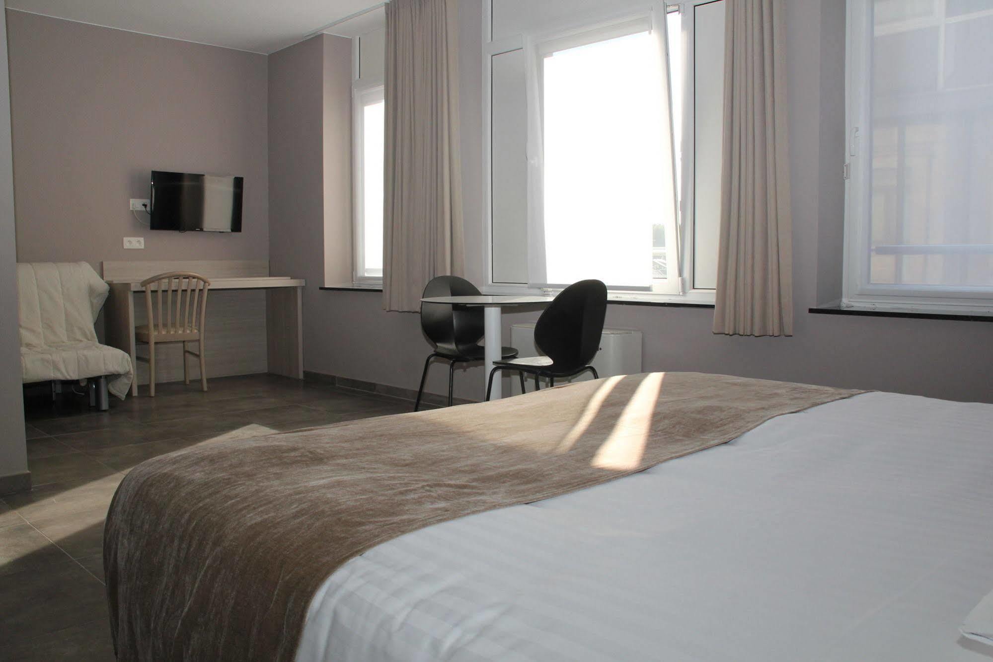 Hotel La Louve 3*